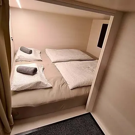 Hotel Cabin Hostel Ljubljana
